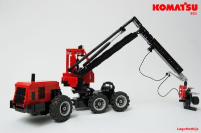 1443033884_komatsu-951-lego-skordare.jpg