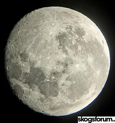 1727517259_sept2024supermoon.jpg