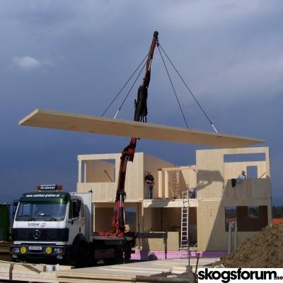 1574172951_deckenbauteil_holz_bau_forschungs_gmbh.jpg